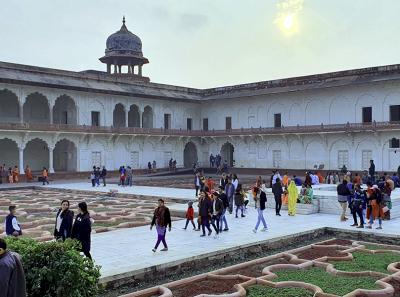 Agra Fort 10